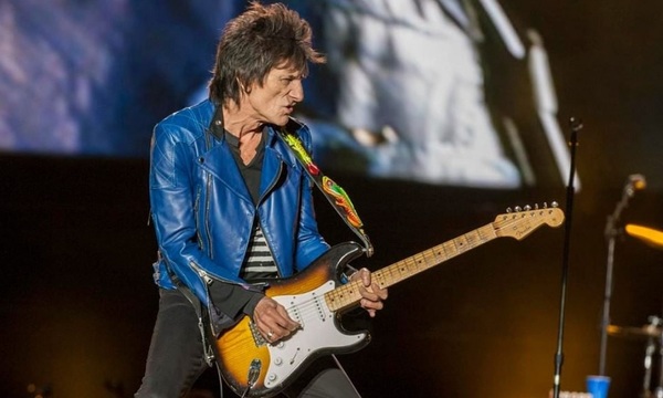 La emotiva despedida de Ronnie Wood a Charlie Watts | Telefuturo