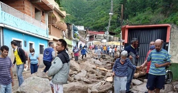 La Nación / Fuertes lluvias en Venezuela dejan 15 muertos y 35.000 afectados