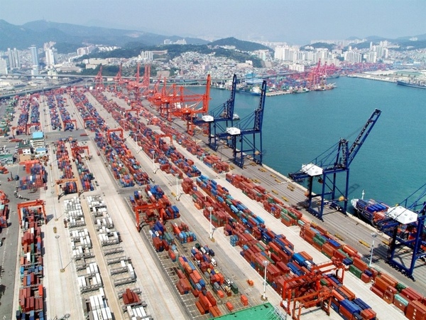 China reabre uno de los principales puertos del mundo | OnLivePy