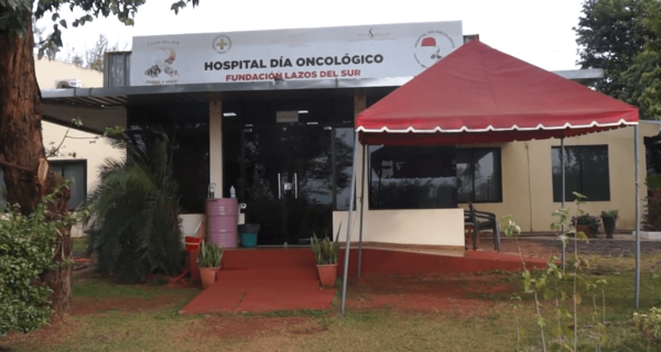 DONAN TERRENO EN FAVOR DEL HOSP. DÍA ONCOLÓGICO DE ENCARNACIÓN