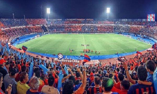 La séptima fecha del torneo Clausura se podría jugar con público - OviedoPress