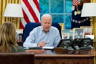 Joe Biden evaluará cómo reforzar la ciberseguridad en reunión con Amazon y Apple
