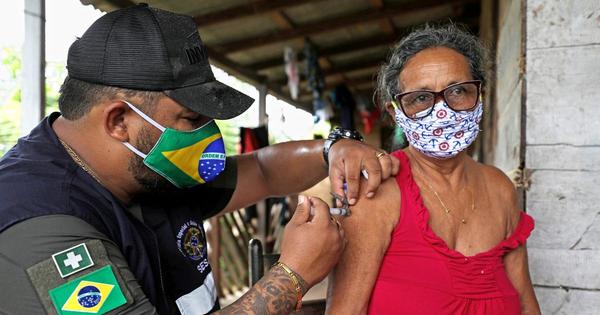 Brasil: grupos de riesgo recibirán tercera dosis desde septiembre