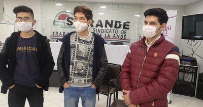 La Nación / Fenaes pide seguir con clases híbridas