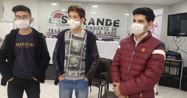 La Nación / Fenaes pide seguir con clases híbridas