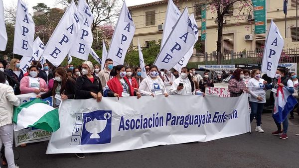 Enfermeras logran acuerdos, tras la movilización realizada ayer
