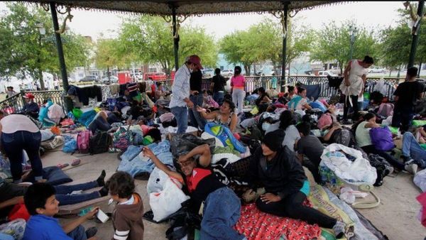 EEUU reactiva iniciativa migratoria “Quédate en México”