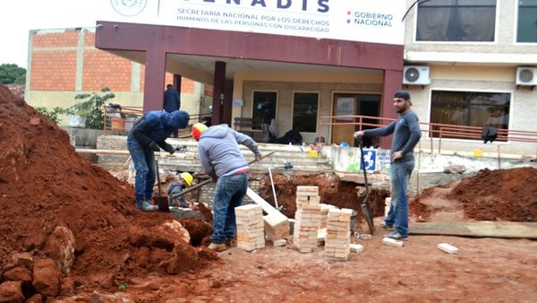 Tras años de quejas, Hospital de Caacupé tendrá desagüe