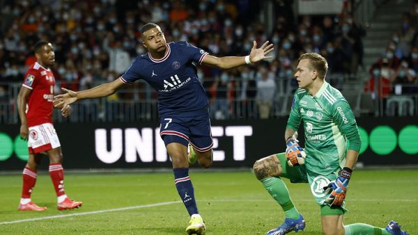 PSG rechaza oferta del Real por Mbappé