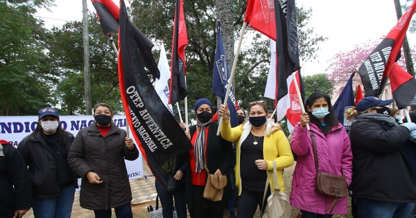 La Nación / Gremios anuncian la vuelta a clases