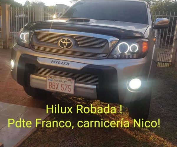 Roban camioneta en Franco
