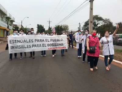 “Esenciales para el pueblo, invisibles para el Gobierno” - La Clave