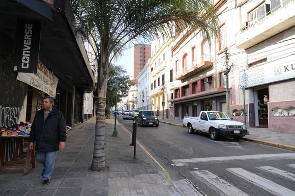 Revitalización de centro histórico de Asunción debe ofrecer un programa 'gubernamental y civil', dice empresario gastronómico