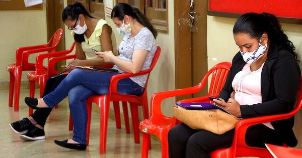 La Nación / Desempleo en pandemia afectó más a mujeres, a los hombres en menor medida