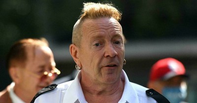 La Nación / Fallo judicial: por “mayoría”, serie podrá usar música de Sex Pistols