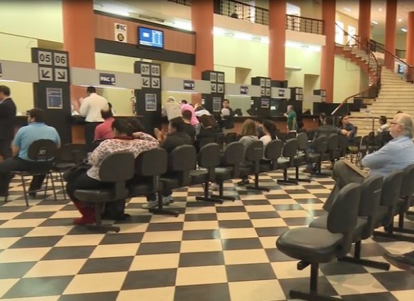 Empresa que explota la quiniela adeuda más de USD 5 millones al fisco, afirman