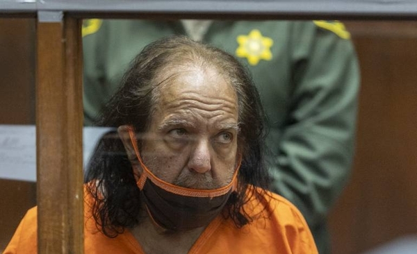 Diario HOY | Actor porno Ron Jeremy es acusado de abusar sexualmente de 21 mujeres