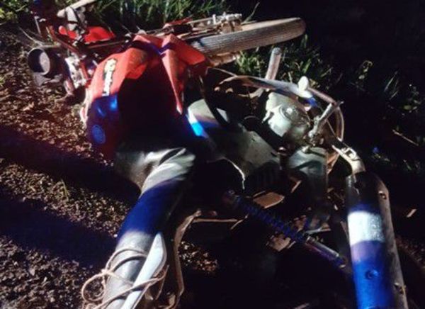 Padre e hijo pierden la vida en accidente de tránsito en Coronel Oviedo - Nacionales - ABC Color