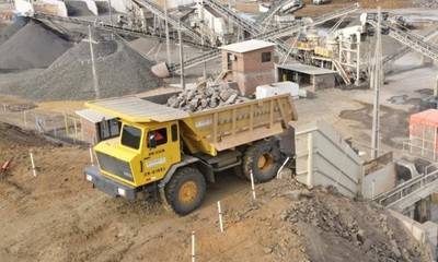 Millonarias inversiones de la EBY - C9N