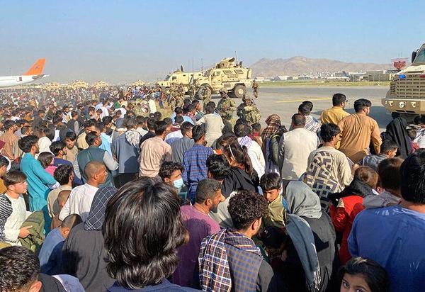 Dos explosiones en Kabul dejan varios muertos en Afganistán
