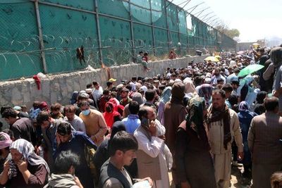 ISIS-k se atribuye mortales atentados suicidas en Kabul - Mundo - ABC Color