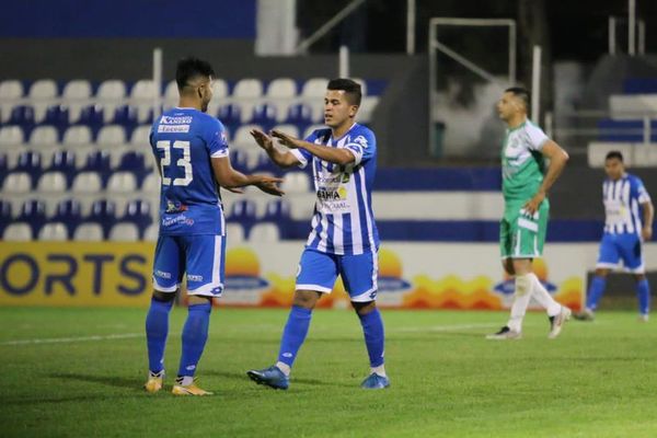 Con seis “Palos”, el 12 de Octubre pasa - Fútbol de Ascenso de Paraguay - ABC Color