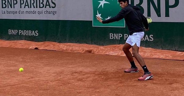 La Nación / Daniel Vallejo cae en EEUU