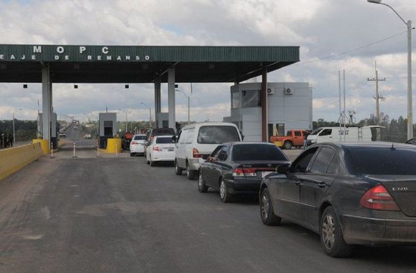 Pretenden suprimir puestos de peajes y crear un impuesto al tránsito vehicular - Noticiero Paraguay