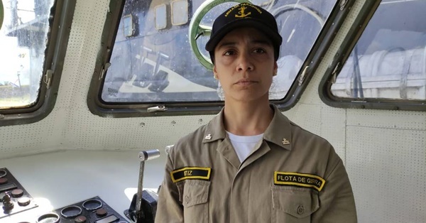 ¡Histórico! Asume primera comandante marítima paraguaya