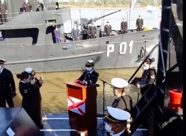 Una mujer asumió por primera vez la comandancia de un buque de la Armada Paraguaya - El Trueno
