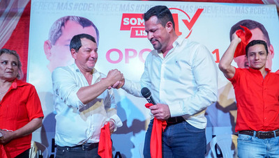 Ulises con Pedro Moreira, candidato a concejal vinculado a “CUCHO” Cabañas