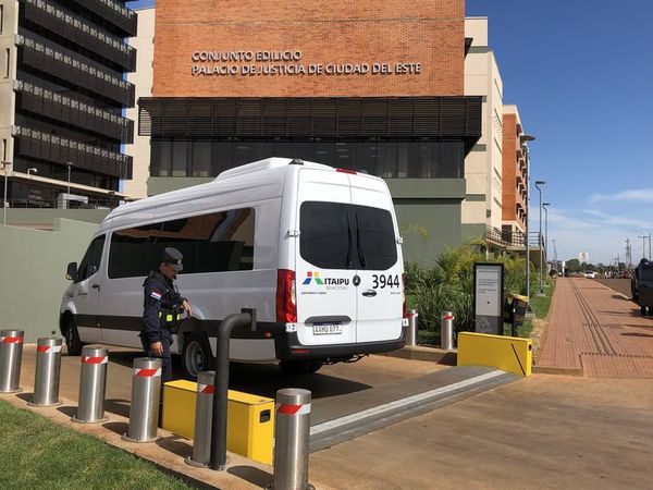 Comitiva de Gafilat ya está en Ciudad del Este - ABC en el Este - ABC Color