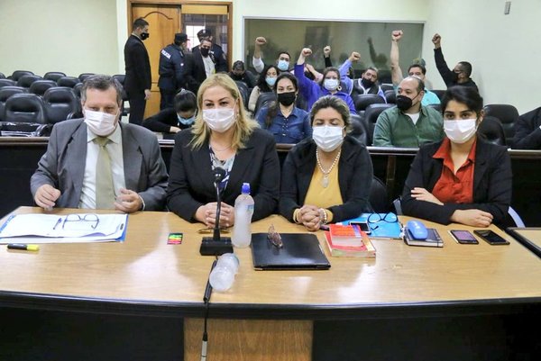 G. 8 millones de multa para María Esther Roa, por violación de cuarentena - ADN Digital