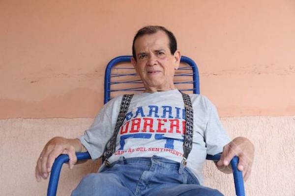 “El hombre de las mil voces” ya brilla en el cielo: murió el humorista Carlitos Vera - ADN Digital