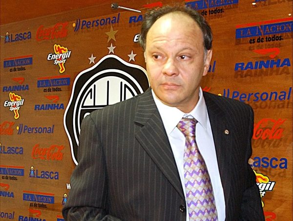 Para Óscar Vicente Scavone, Olimpia debe renunciar al campeonato · Radio Monumental 1080 AM