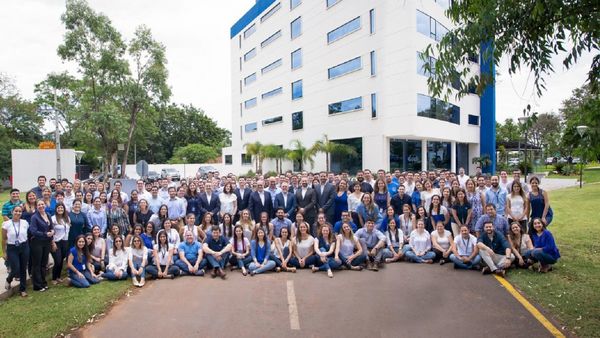 Tigo cumple 29 años comunicando a todo el país