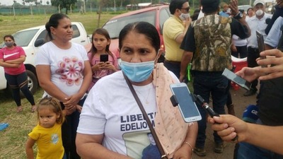 Ña Obdulia anuncia que pedirá una audiencia al presidente Abdo: “Esta gente no respeta el dolor” | Ñanduti