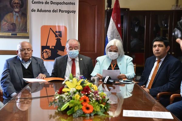 Centro de Despachantes asegura que Hijazi no es socio y pide a Aduanas aclarar si estaba habilitado para operar - Nacionales - ABC Color