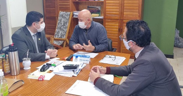 La Nación / Frontera con Argentina: Consulado de Puerto Iguazú recoge detalles de protocolos