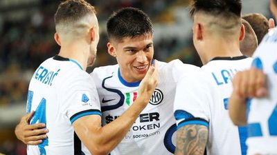 Lautaro Martínez y Joaquín Correa rescatan al Inter