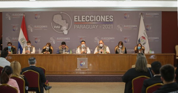 La Nación / Apoderados de partidos son actualizados en logística y auditoría electoral