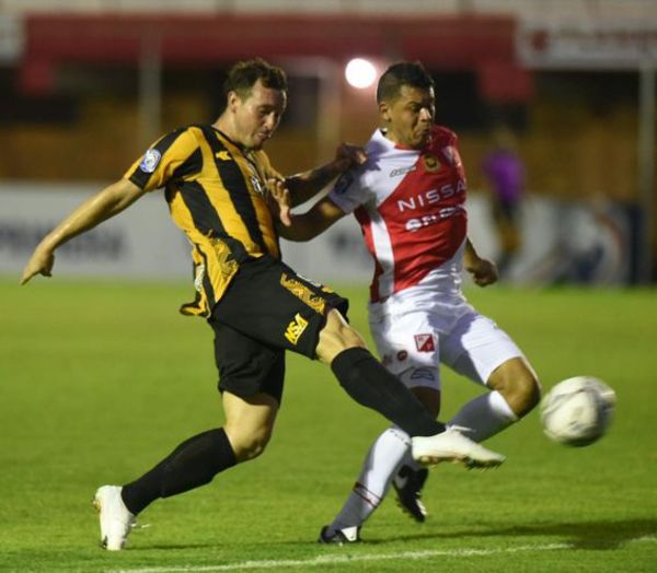 Alipio Colmán, en el juego del puntero - Fútbol - ABC Color