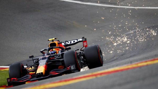 Checo Pérez seguirá en Red Bull en 2022