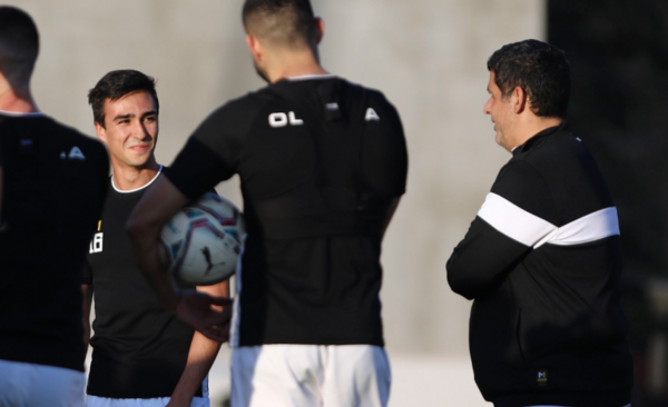 Diario HOY | Entre novedades, Olimpia prepara su examen frente a Sol de América