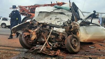 Choque entre camionetas deja dos fallecidos en Puente Kyjhá