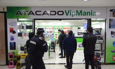 Clausuran local comercial del Shopping Vendome tras estafa a turista extranjero – Diario TNPRESS
