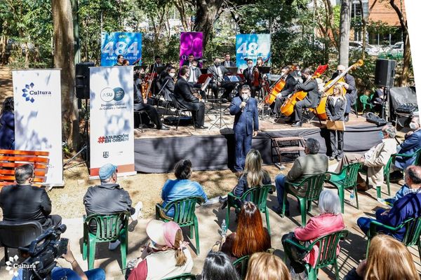 Rindieron homenaje a José Asunción Flores y su legado musical