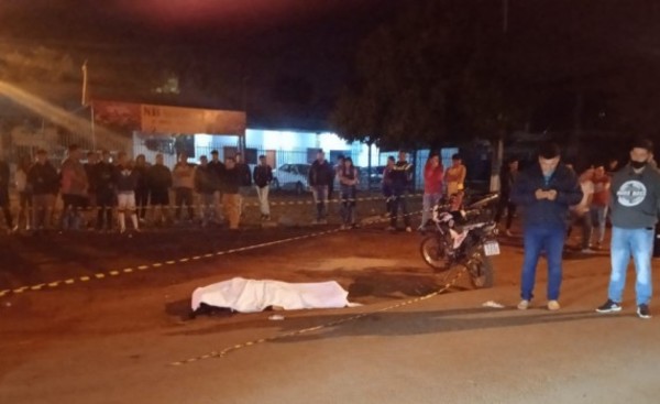 Declaran tres días de duelo por policías asesinados