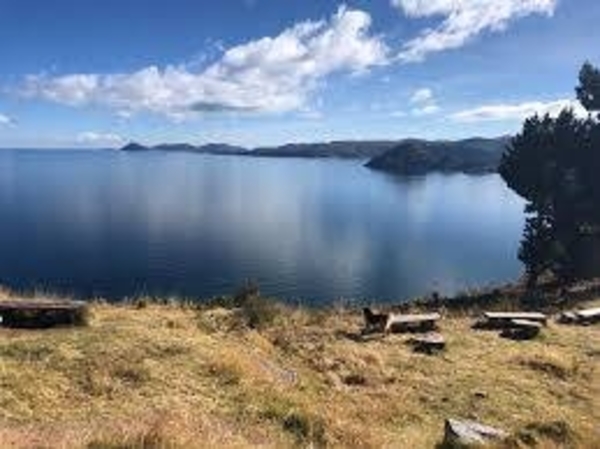 Diario HOY | Bolivia inicia una obra que ayudará a frenar contaminación del lago Titicaca