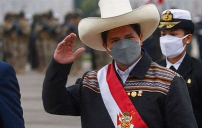 En Perú allanan oficinas del partido del presidente Castillo por investigación sobre lavado de dinero